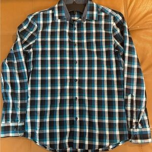 Men’s button up squares shirt